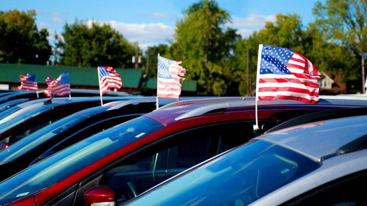Trump Auto Tariff Delay Might Benefit Tesla and the Big 3