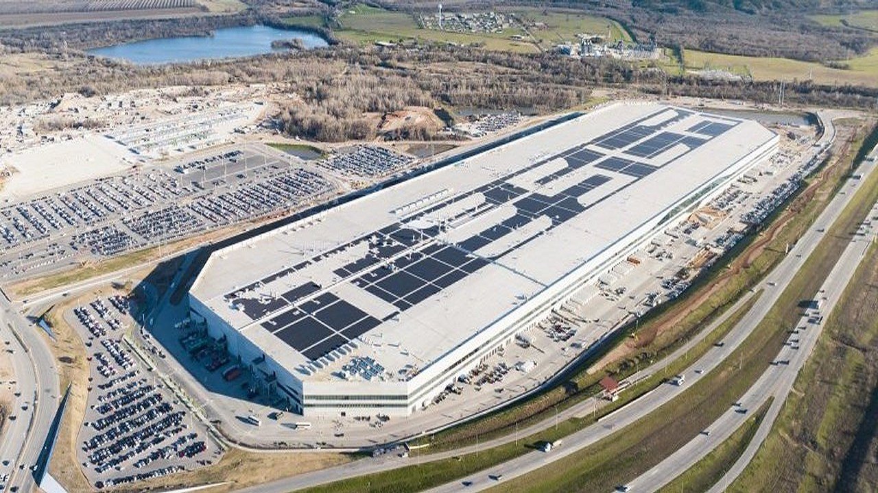 Tesla Faces Emission Credits Tax in Washington State