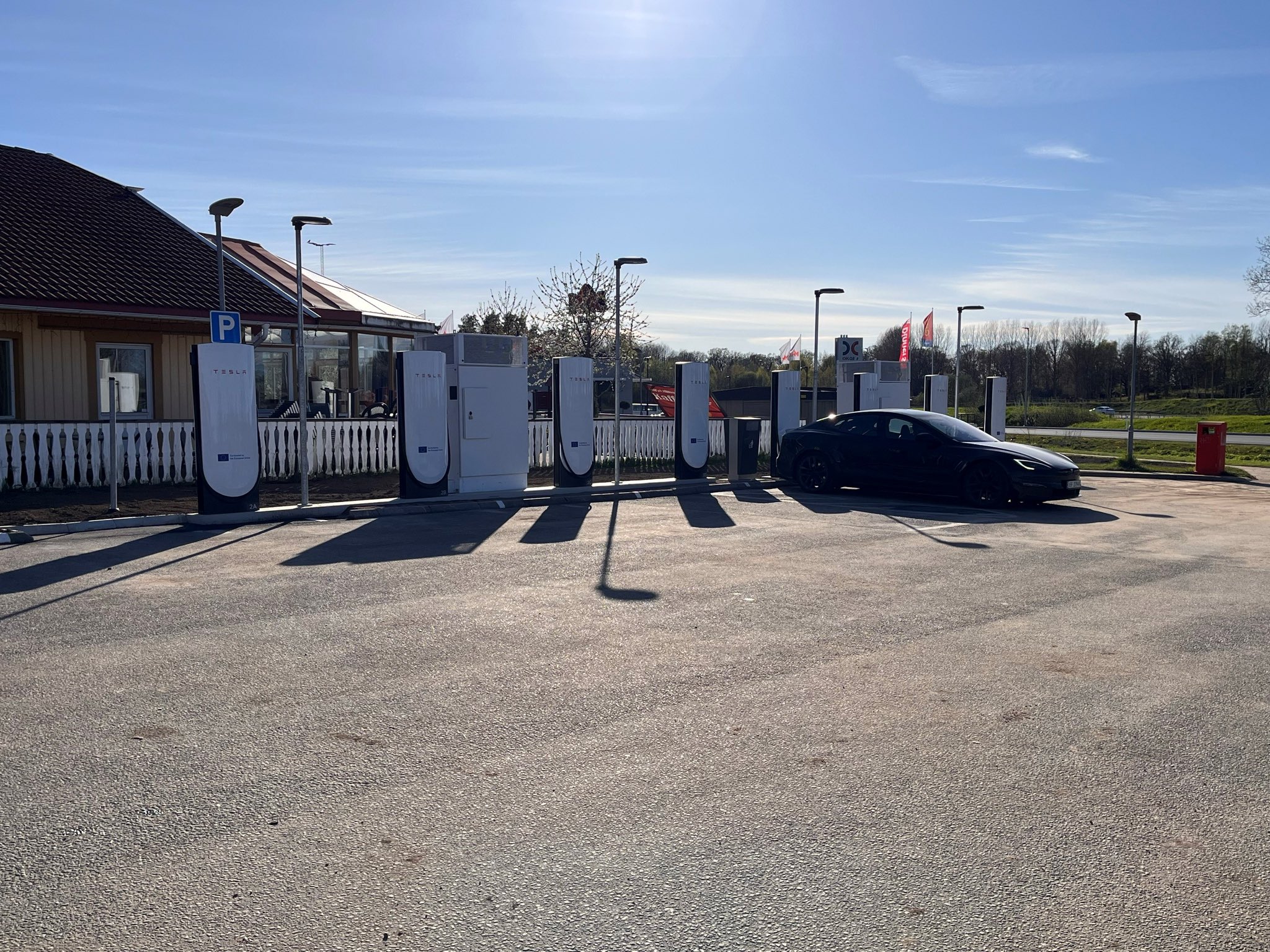 Tesla Sweden Defies Unions Again By Opening Another Supercharger