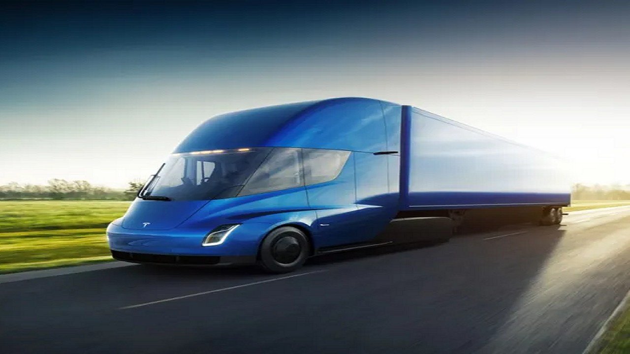Tesla Semi Futuristic Sci-Fi Acceleration Sound Will Never Get Old