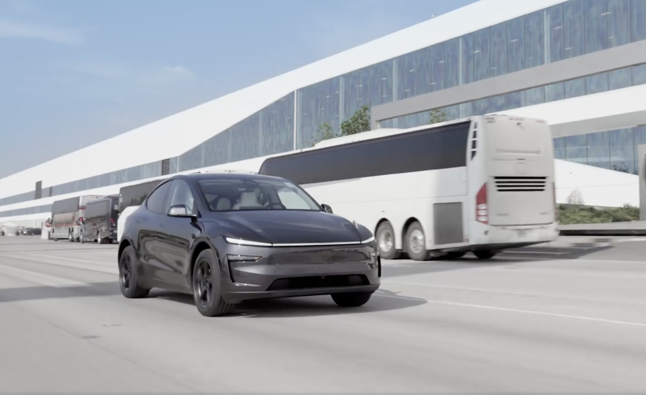 Tesla Giga Berlin seems to be using FSD Unsupervised to move Model Y units