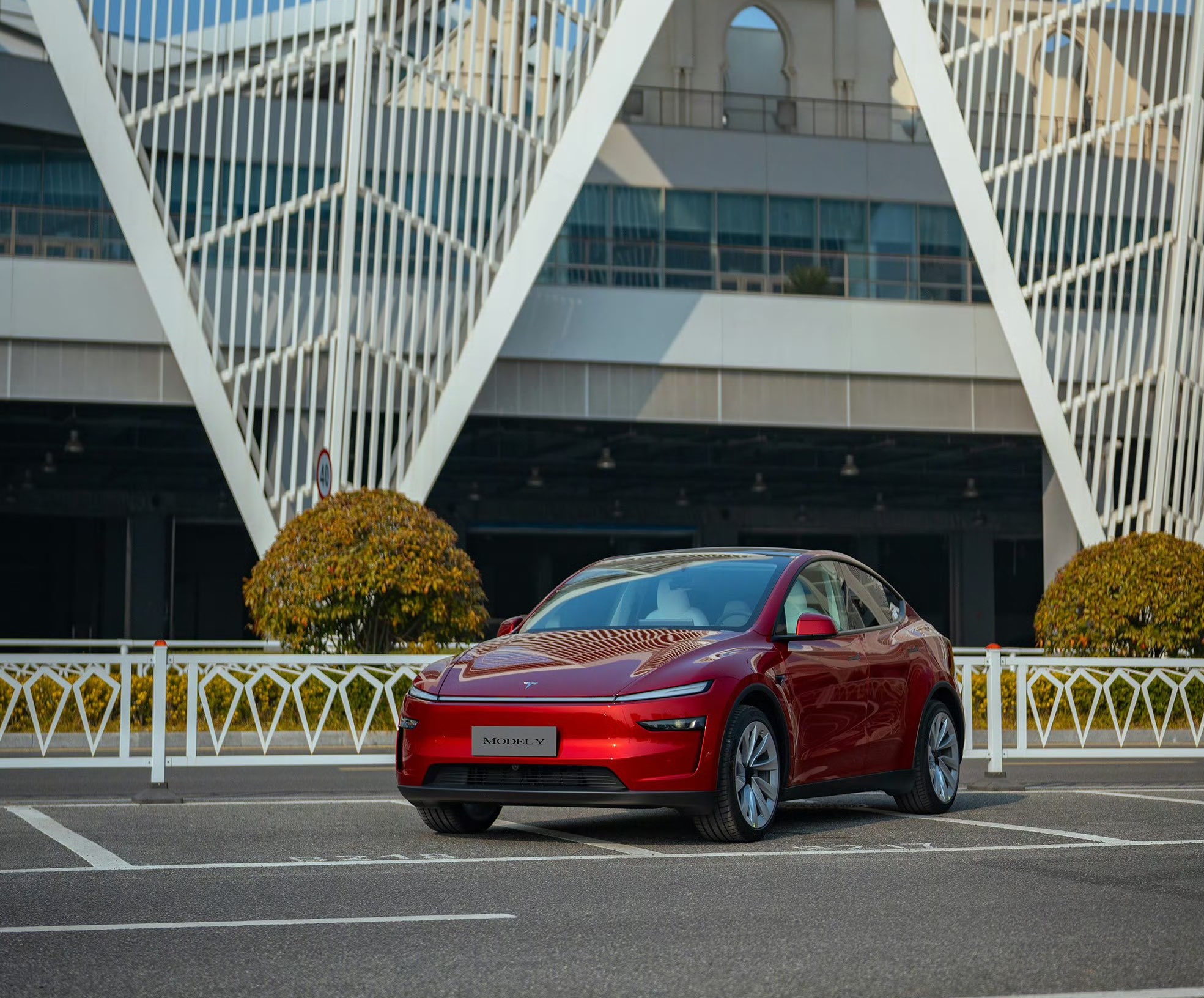 Tesla Upgrades Model 3 and Model Y in China