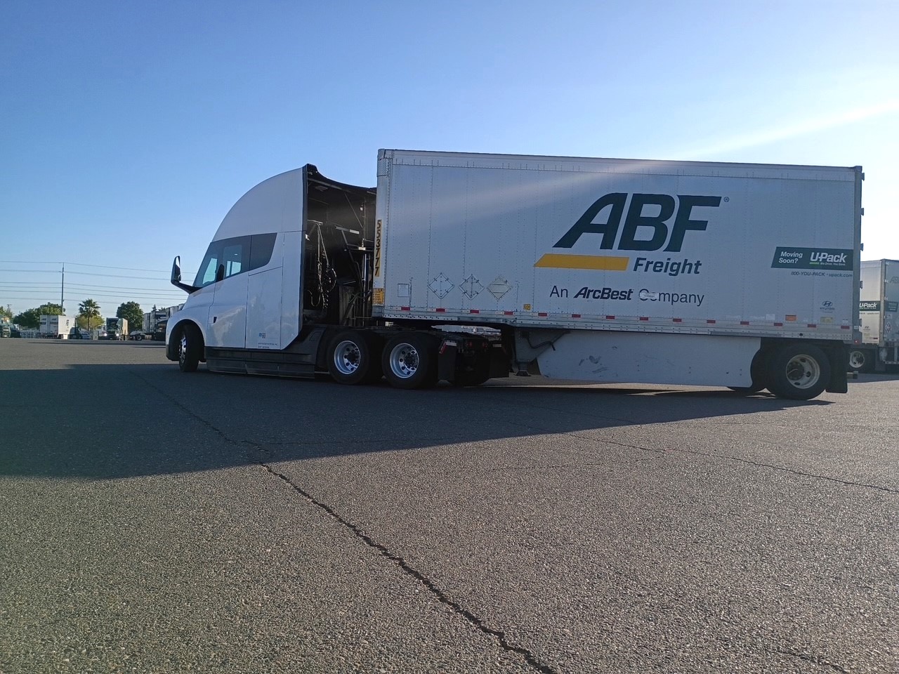 Tesla Semi Shows Strong Results in Arc Best Real World Freight Trial