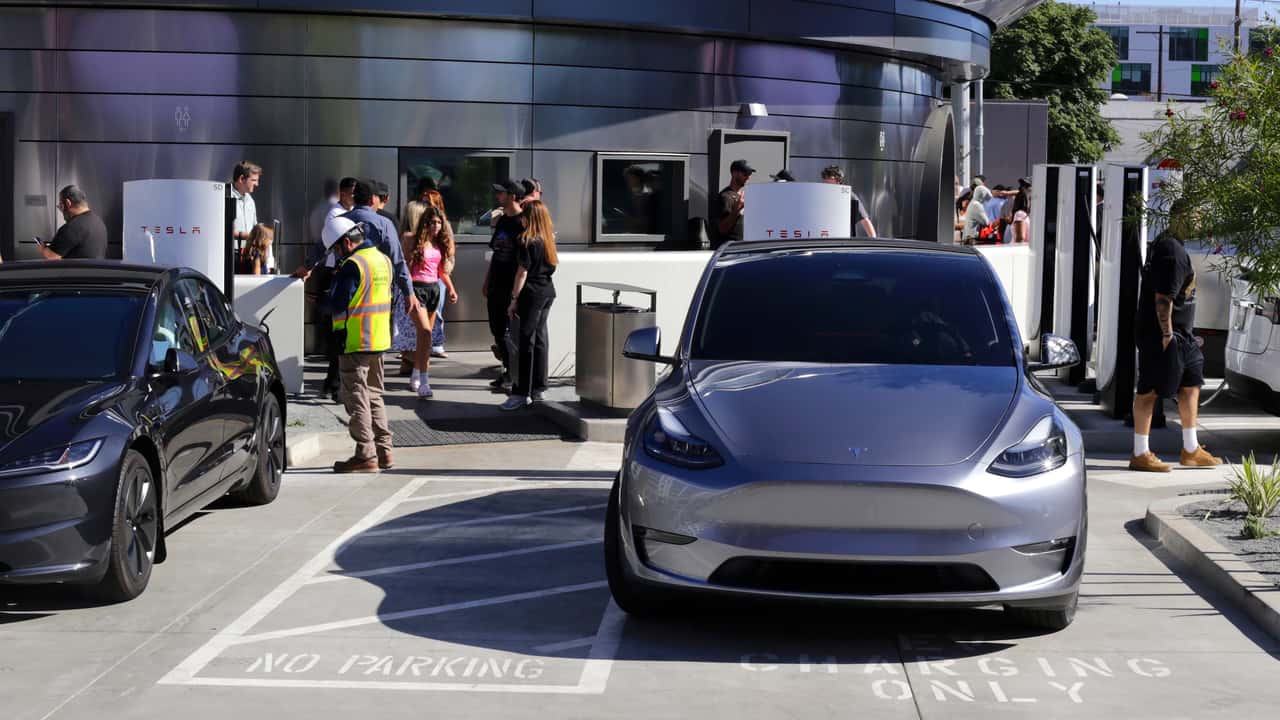 I Gave the Tesla Diner A Chance