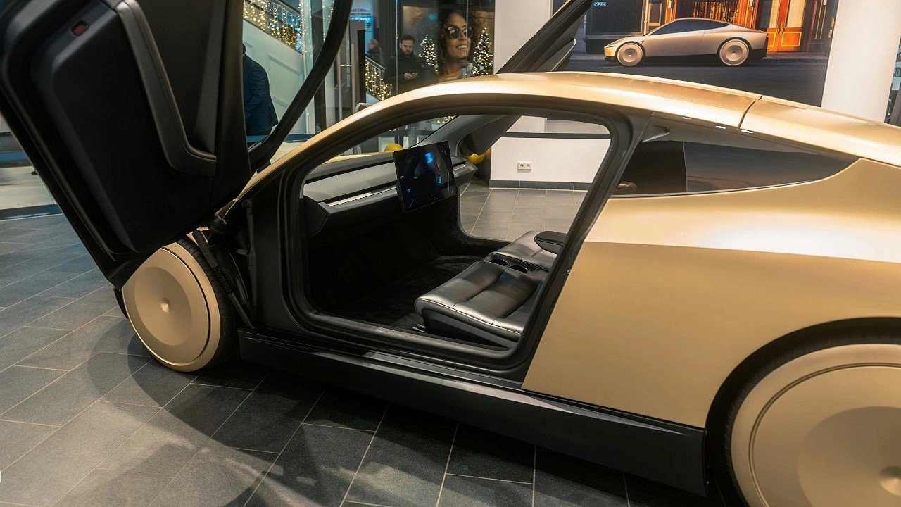 Robotaxi Download Rate Demolishes Uber and Waymo All Time Highs