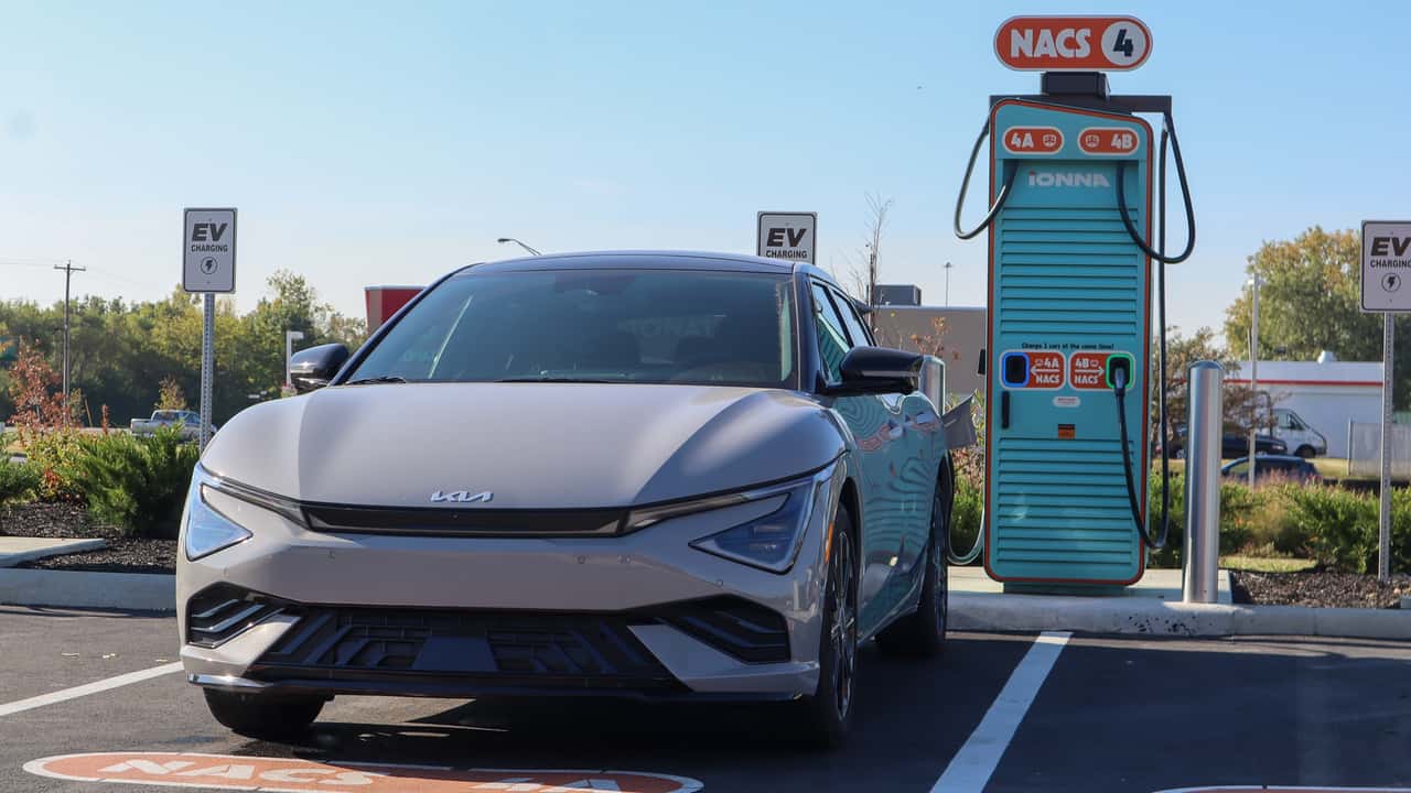 Who Has The Slowest Battery Degradation