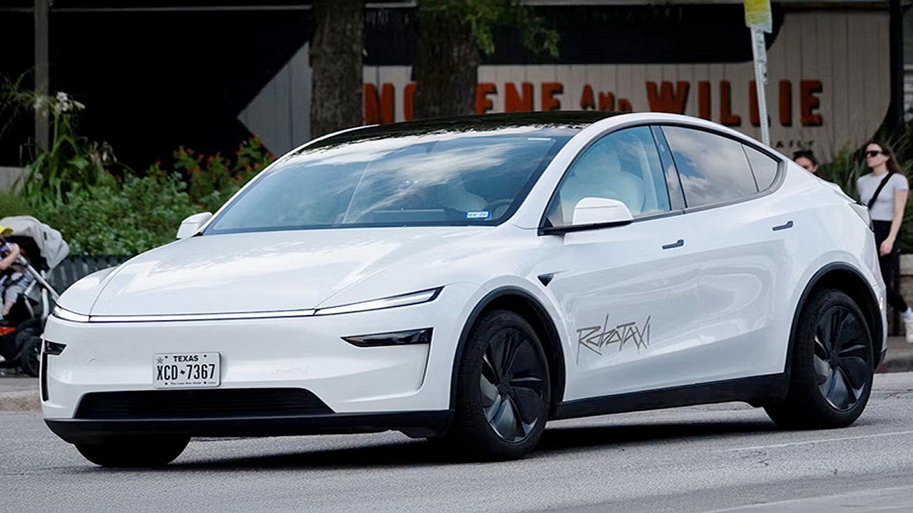 Tesla to Ramp to 500 Robotaxis in Austin By End of 2025