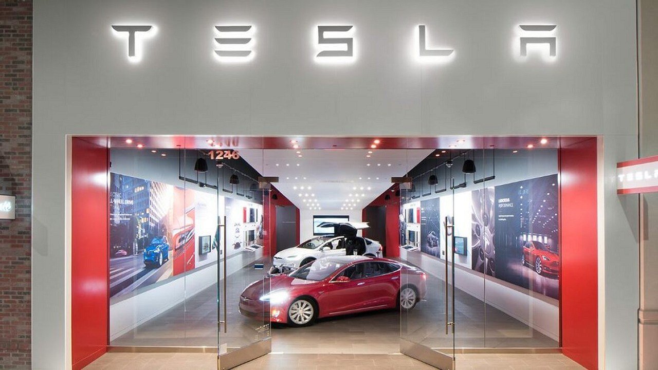 Tesla Makes Online Ordering Even Easier