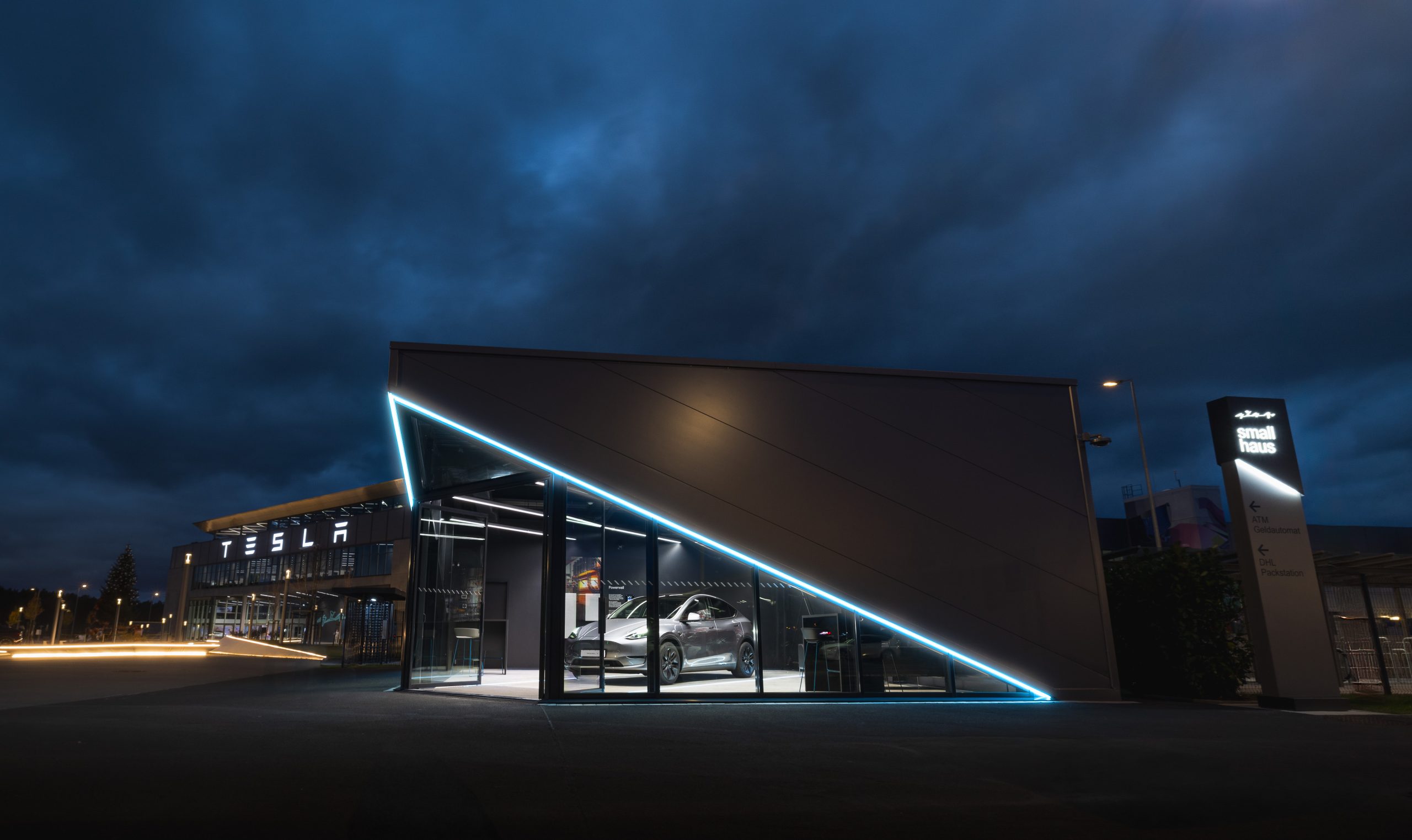 Tesla Provides Vehicles For German Firefighters