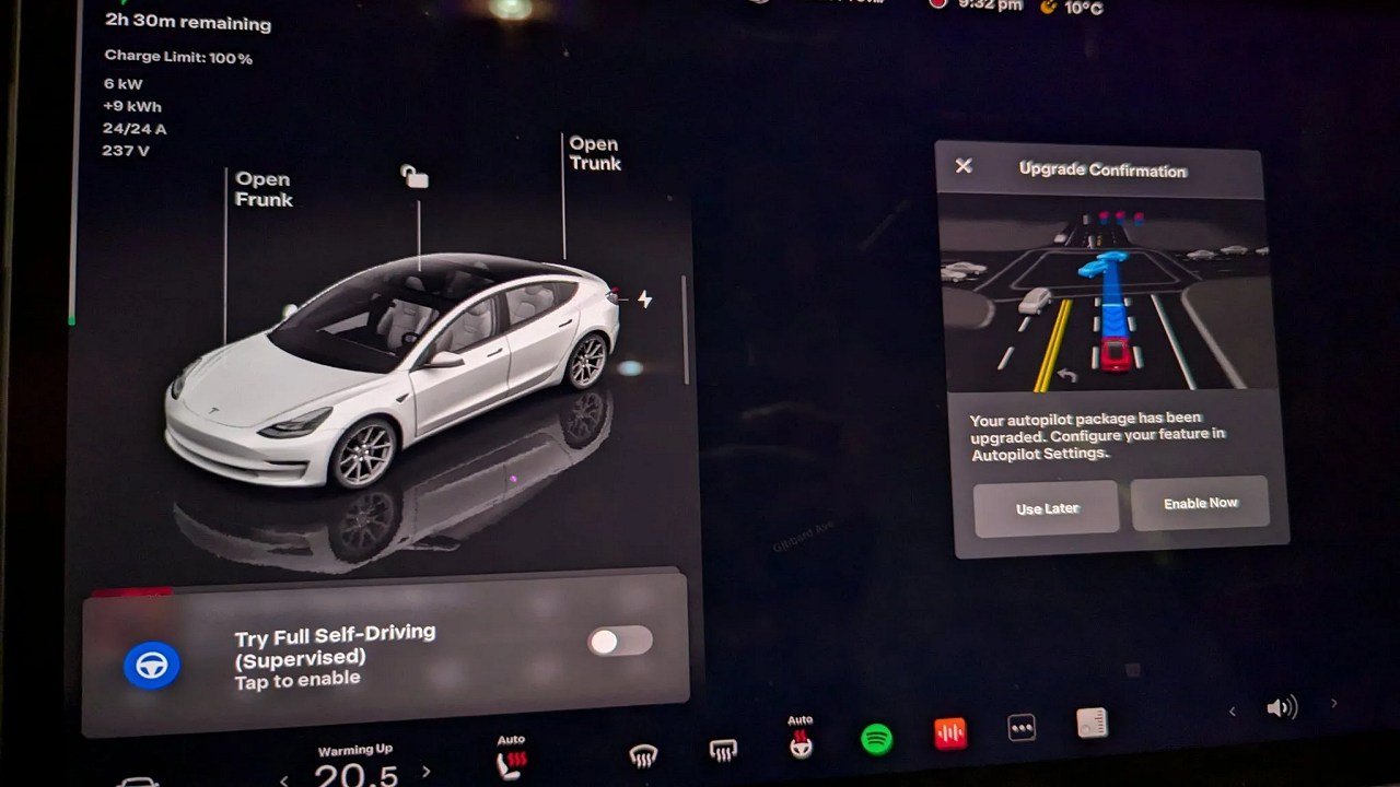 Tesla Launches Crazy FSD Free Trial
