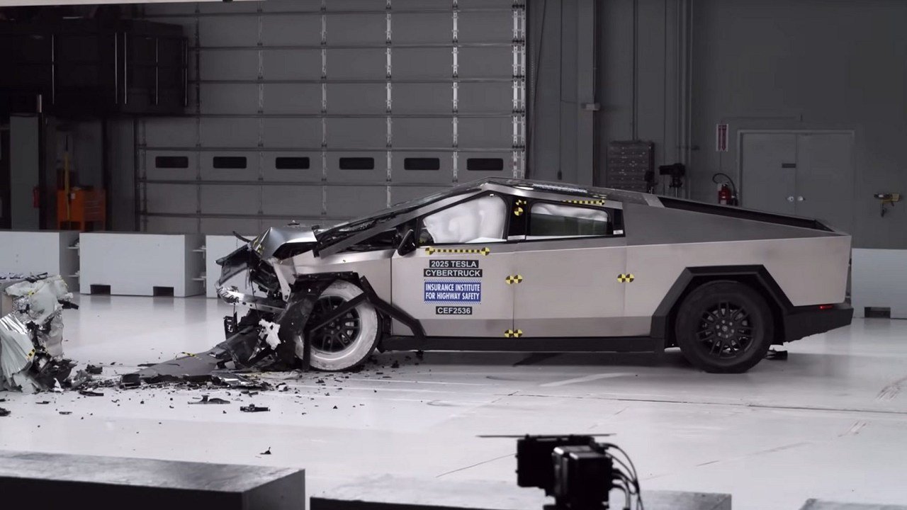 Tesla Cybertruck Earns IIHS Top Safety Pick Award