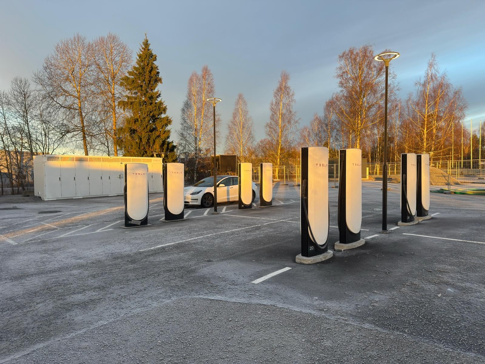 Tesla Sweden to Bypass Union Supercharger Blockade