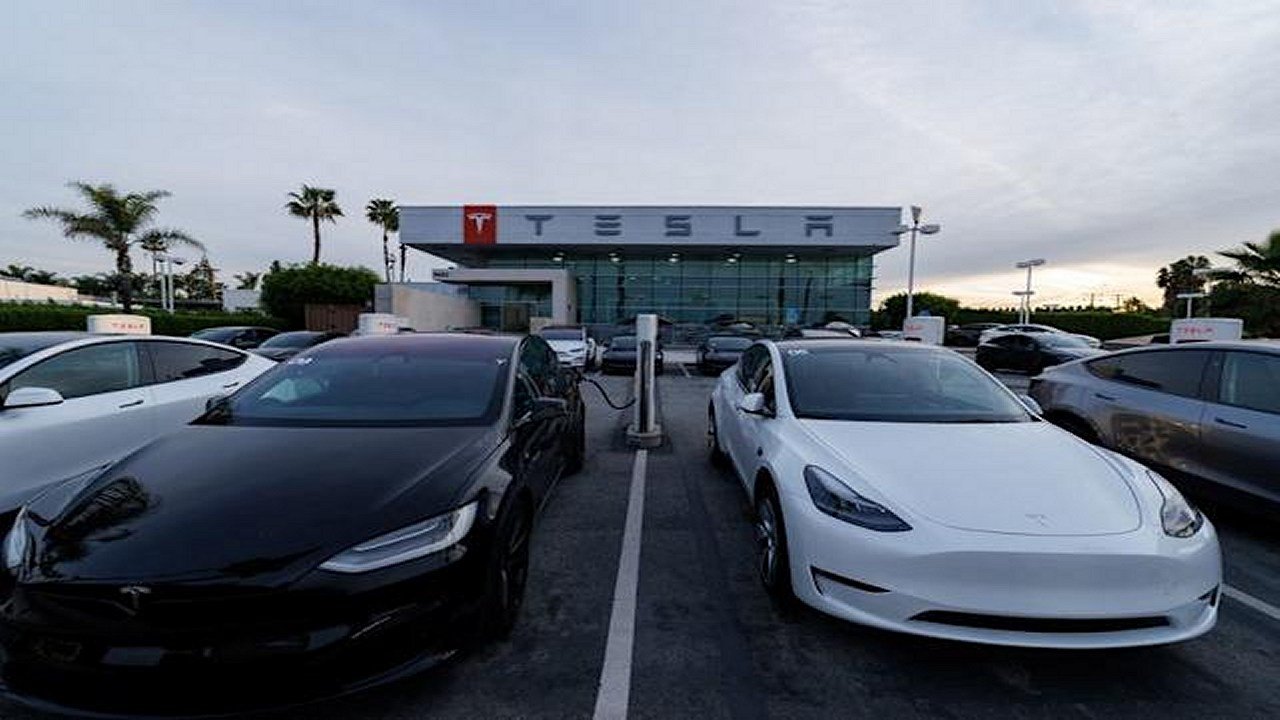 Tesla Avoids California Sales Suspension After DMV Review