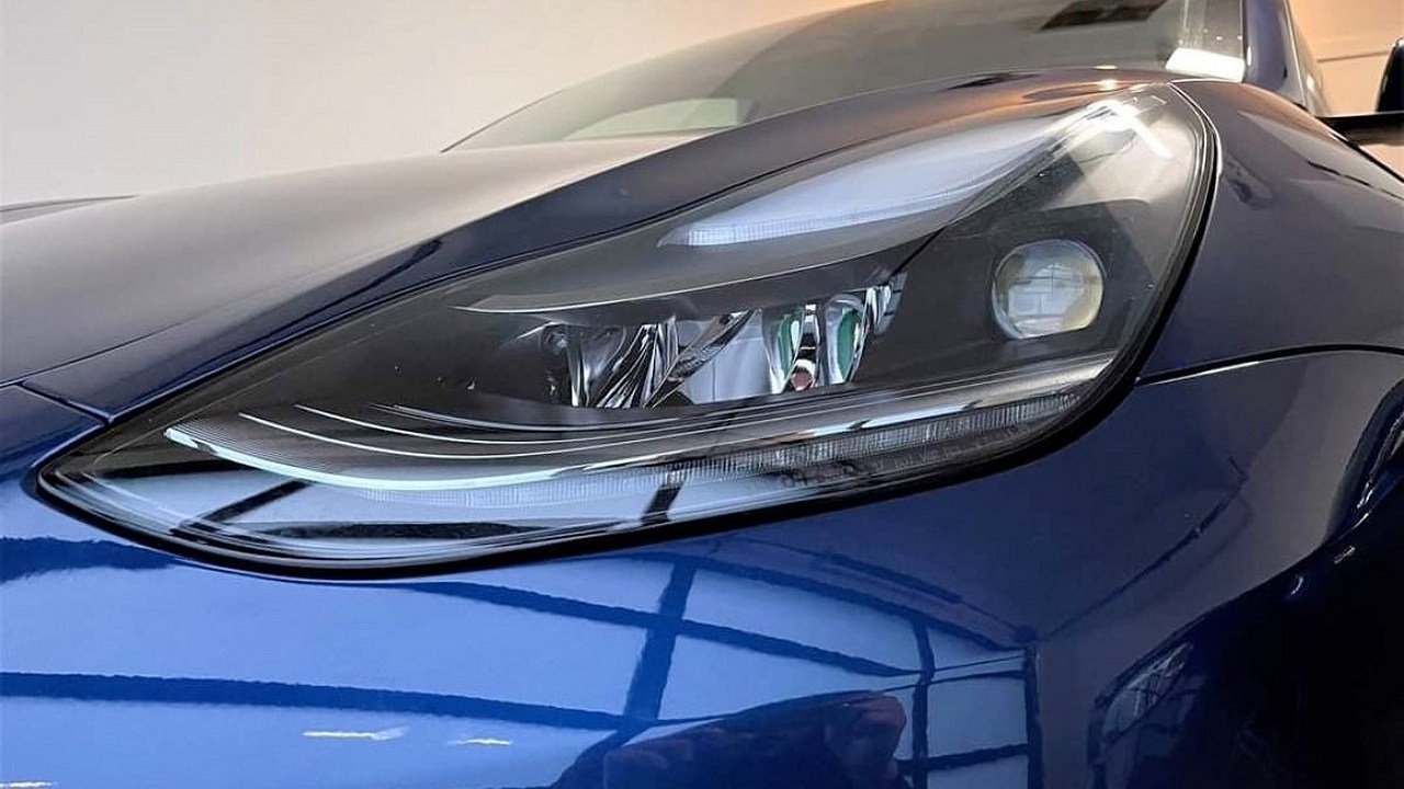 Tesla Looks to Upgrade Matrix Headlights With New Features
