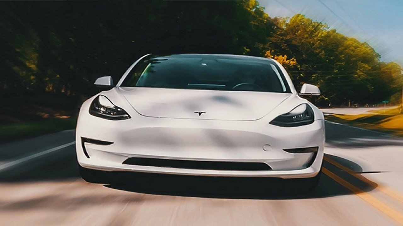 Tesla is Ramping Up its Advertising Strategy On Social Media