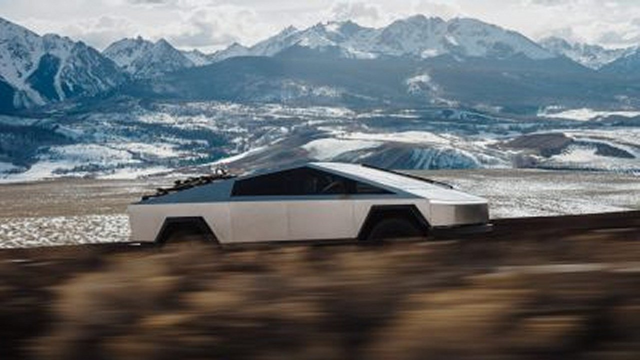 Tesla Revises FSD Transfer Policy On New Cybertruck Trim