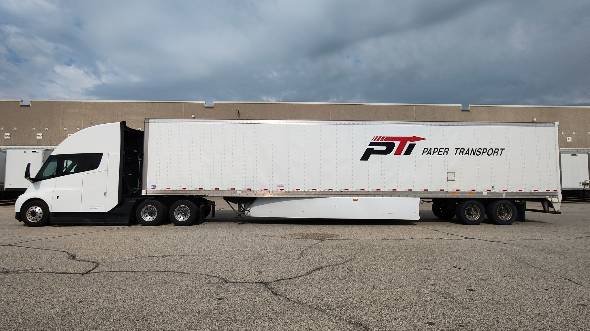 Tesla Semi Enters New Pilot Program With Interesting Challenge