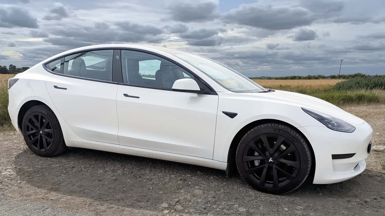 They Bought a 78000-Mile Tesla With An Unknown Past