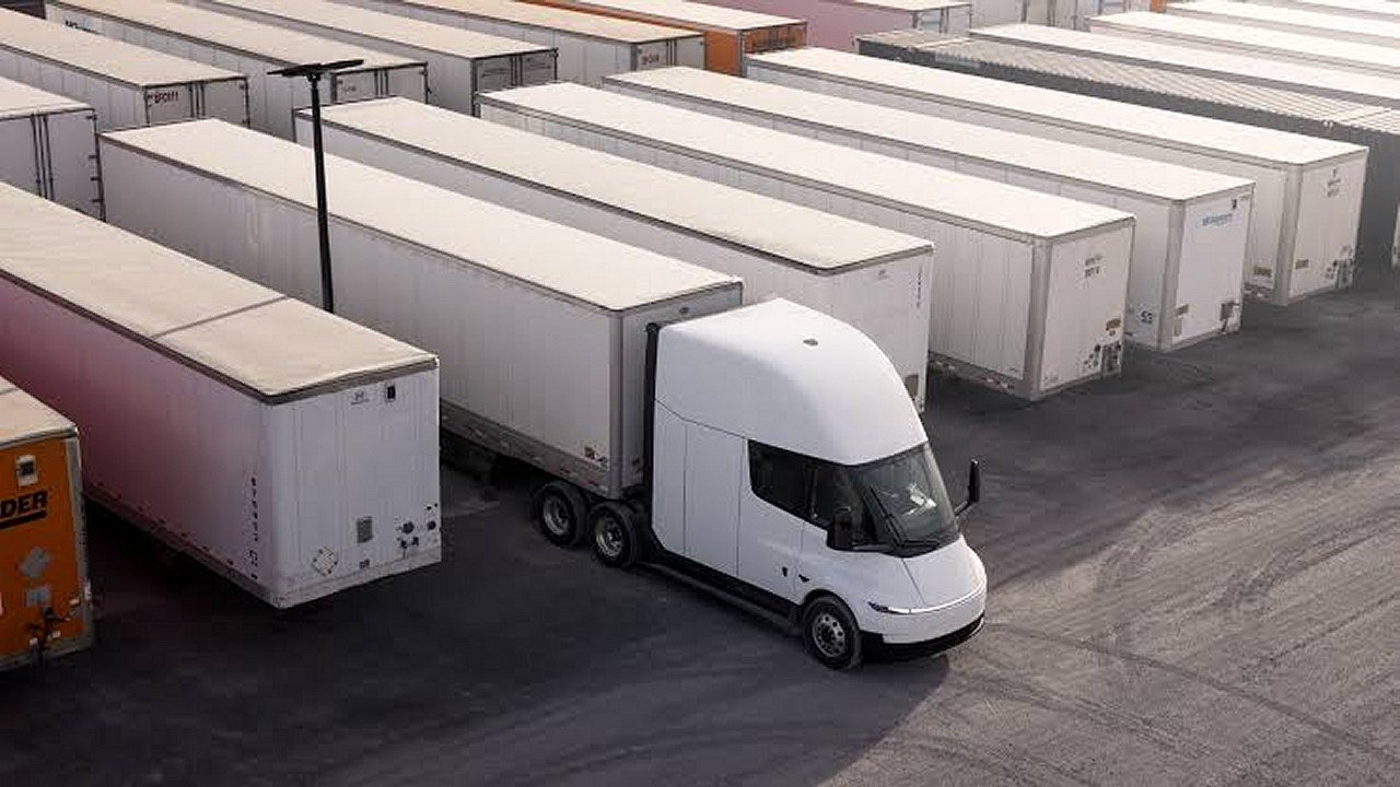 Tesla Semi Gets its Largest Order Yet
