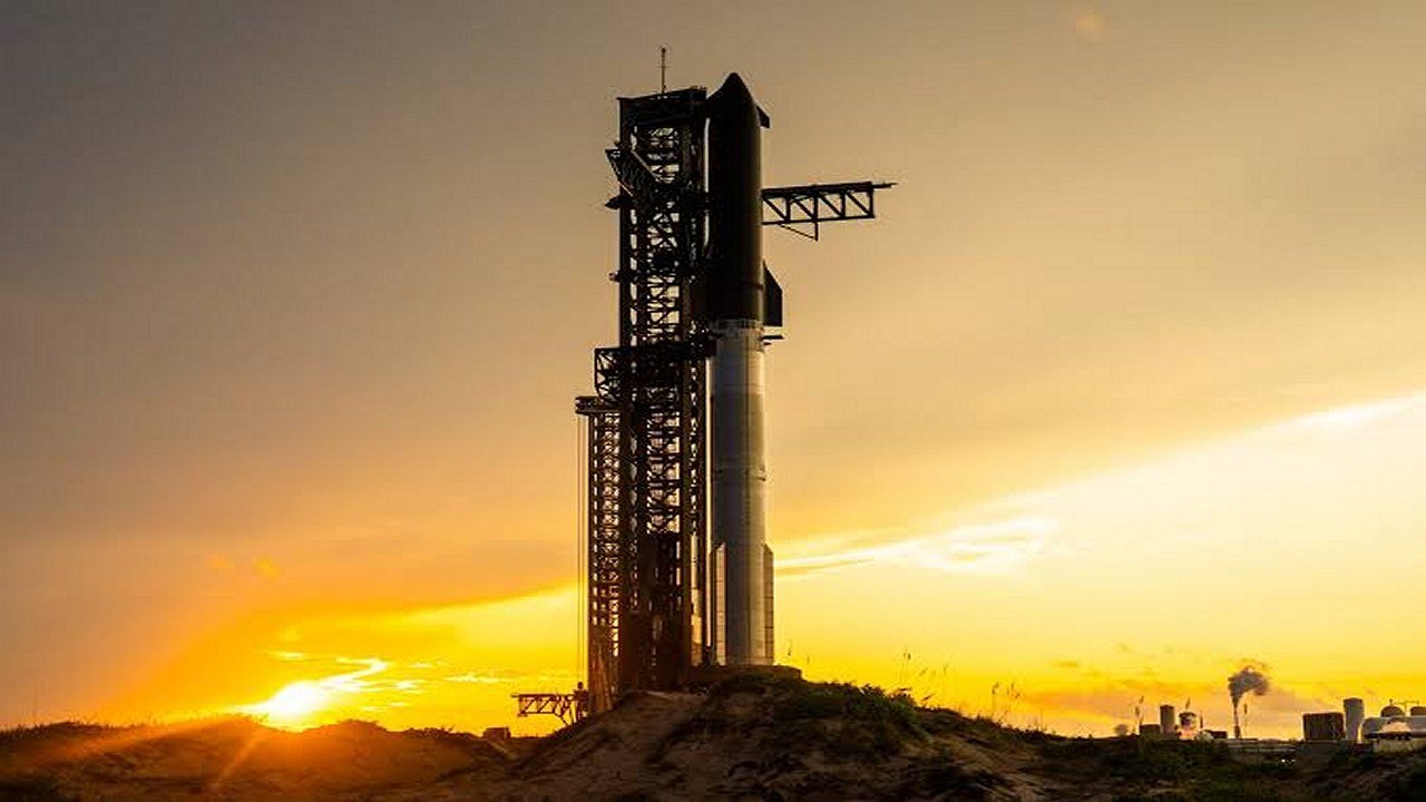 Elon Gives a Timeline For SpaceX First Starship Catch Attempt