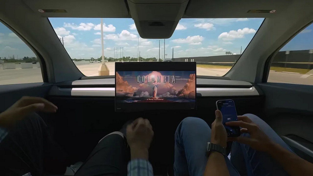 Tesla Primes Cybercabs With Starlink Integration