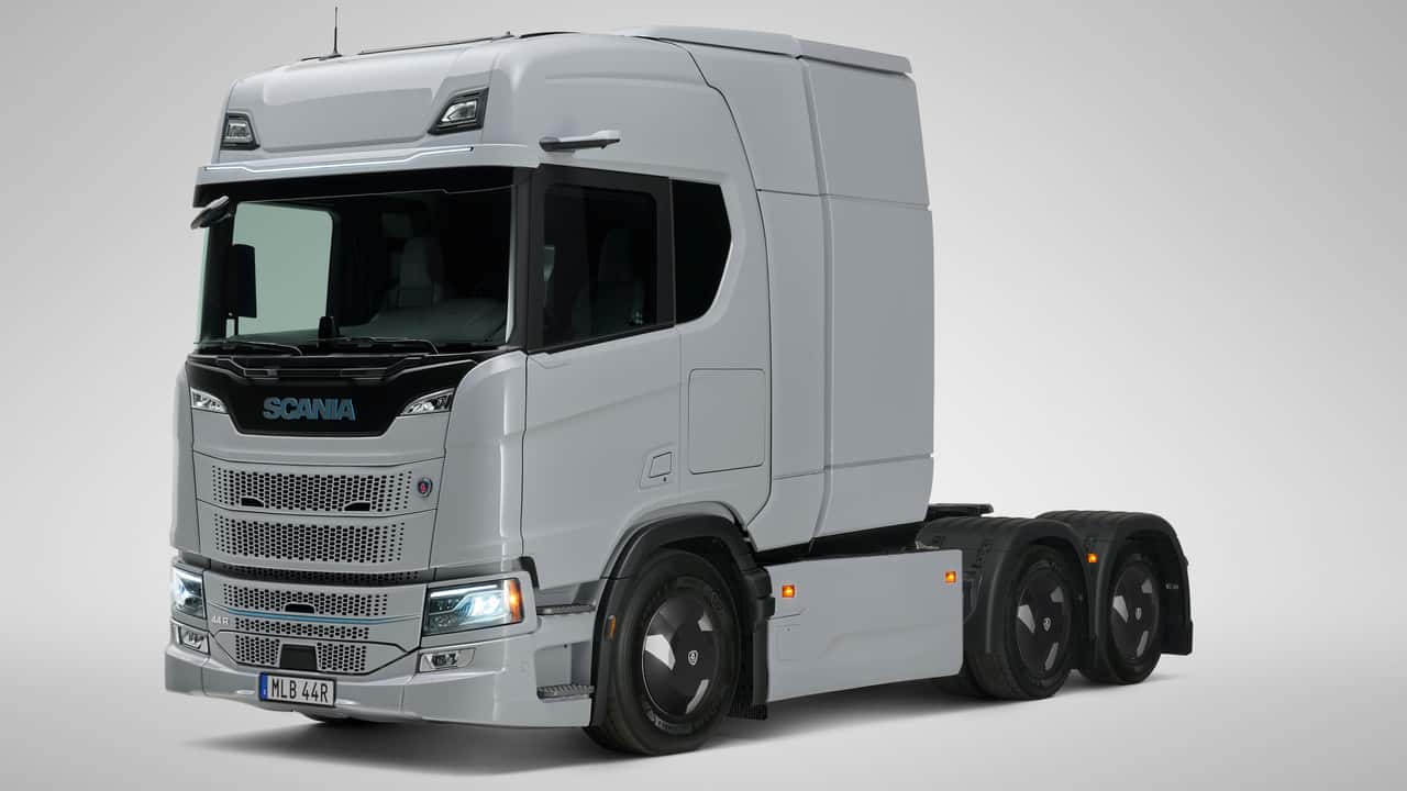 Scanias New EV Truck Has 447 Miles Of Range