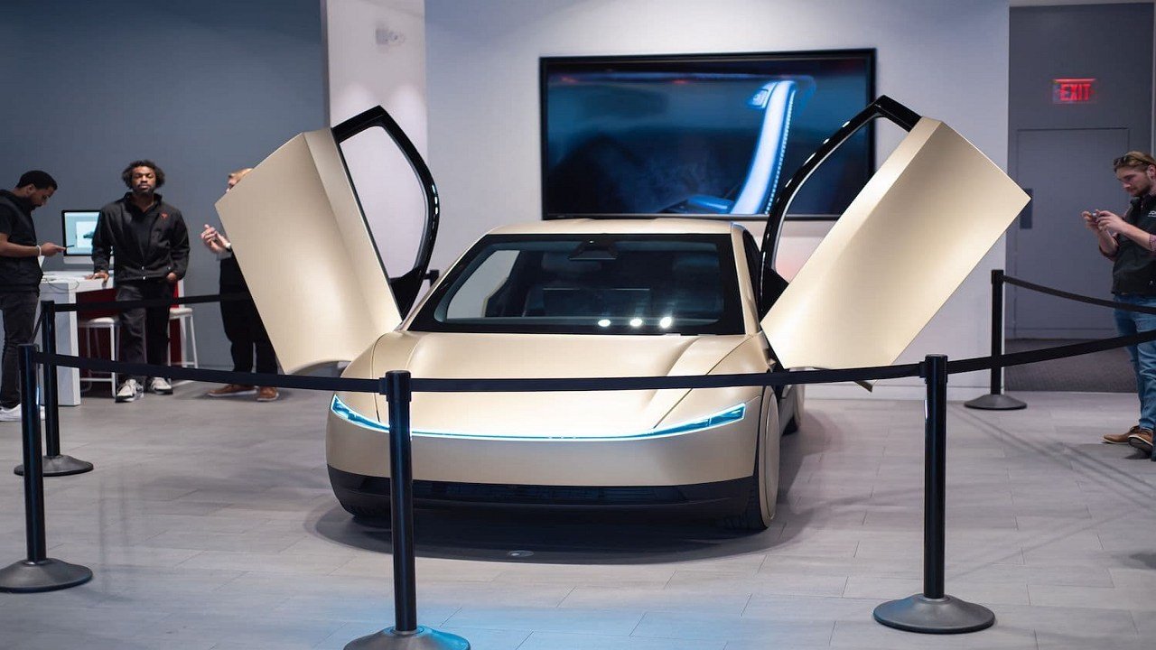 Tesla Robotaxi Expands Hours Elon Explains