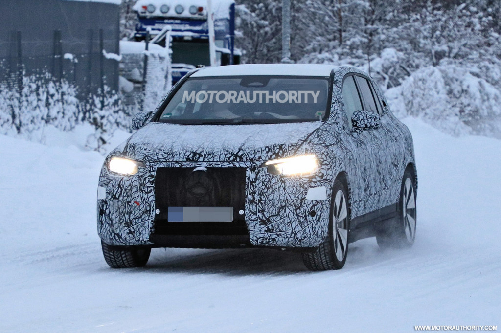 2023 Mercedes-Benz EQE SUV spy shots: Mid-size electric SUV spied