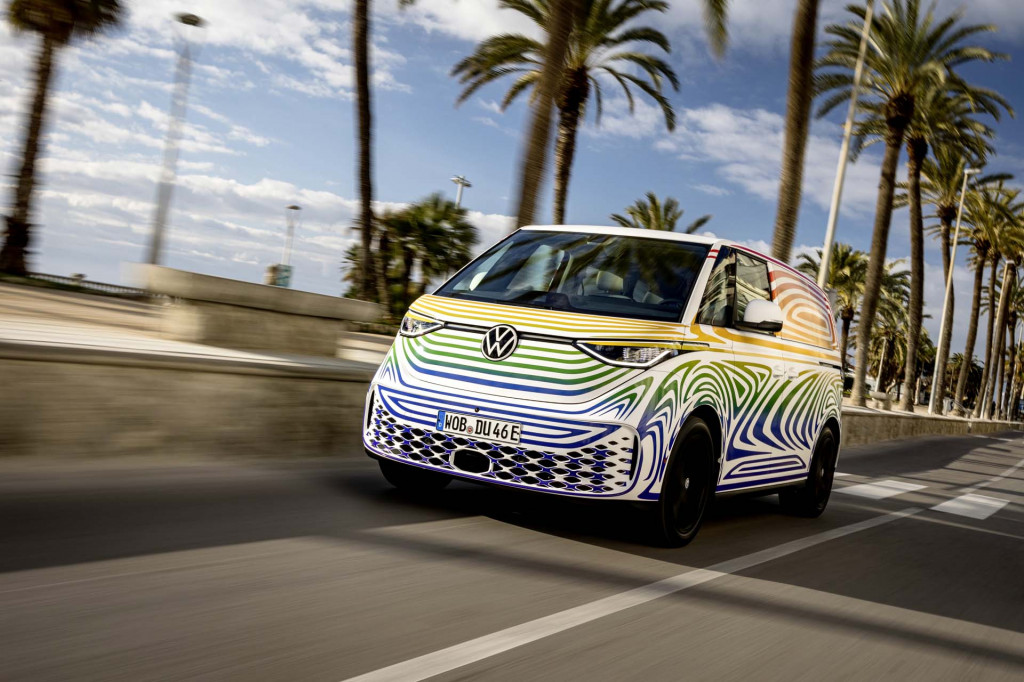 2024 VW ID.Buzz teased on the move: Electric Bus debuts March 9