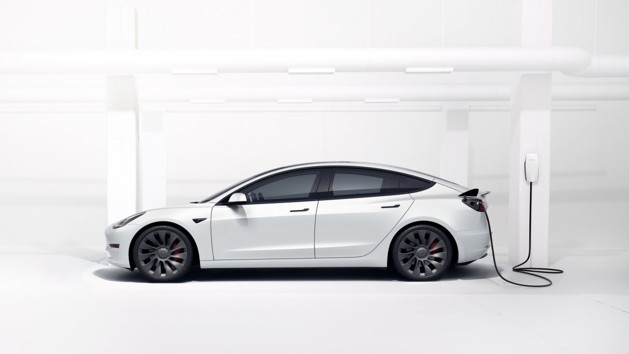 Tesla Model 3 Performance gets 14.7 Percent price cut in Hong Kong