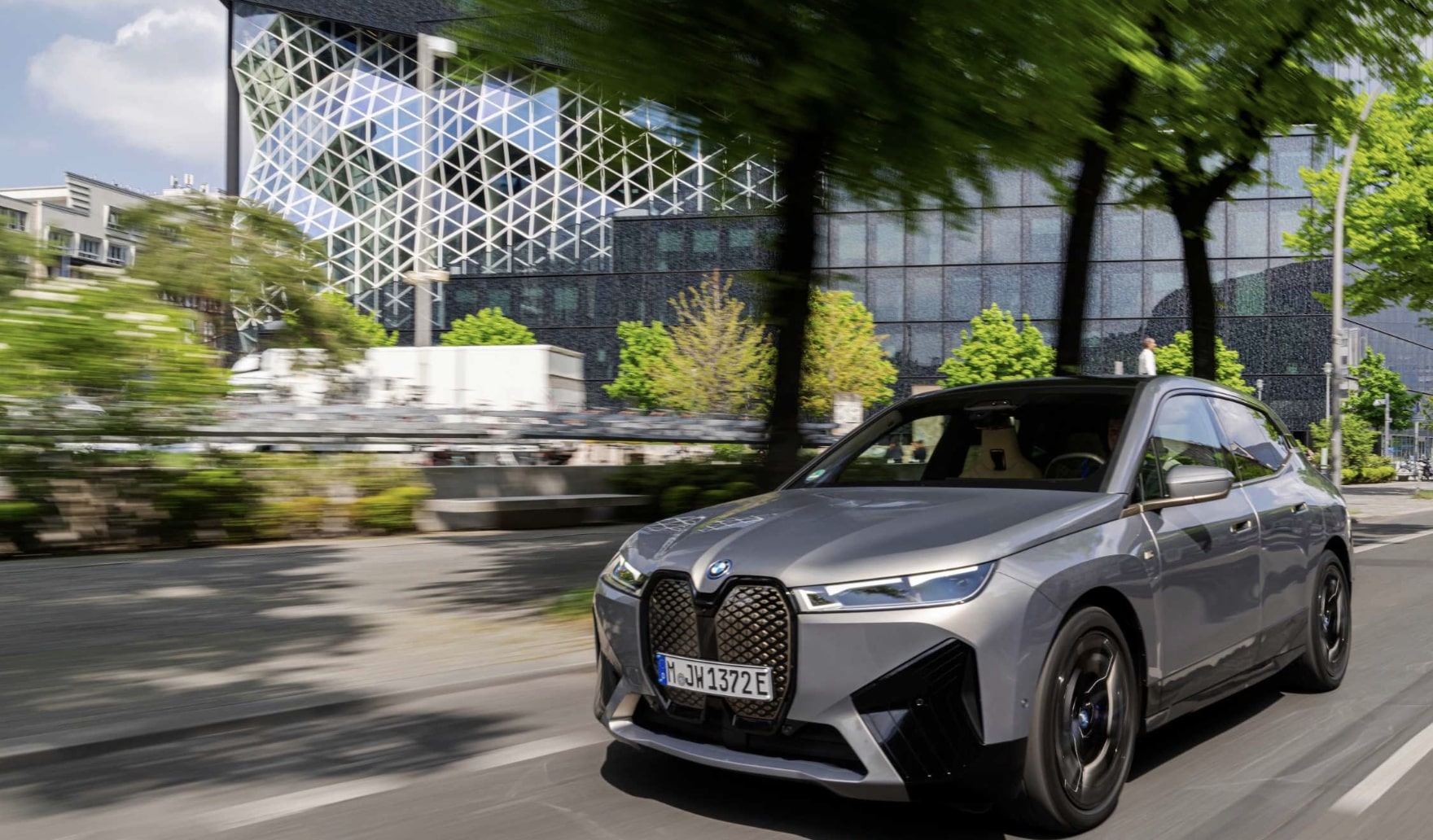 BMW EV sales achieve new high new model on the way