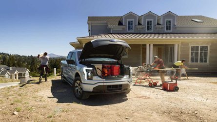 Teslas Ford F-150 Lightning-Style Frunk Revealed In Cybertruck Photo