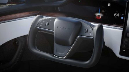 Tesla’s Controversial Yoke Steering Wheel Is Now A Paid Option