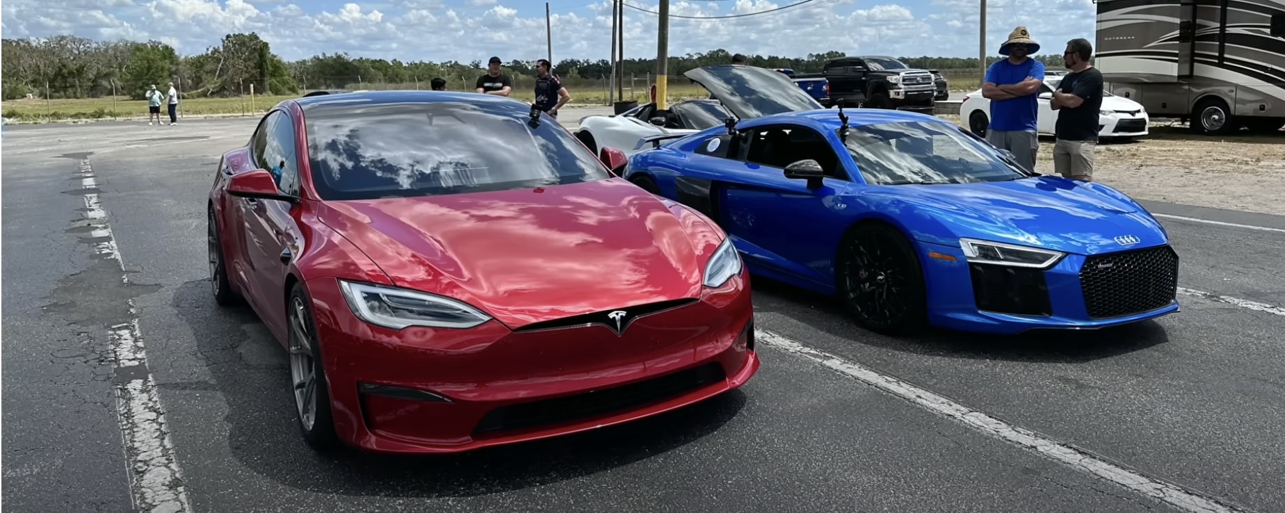 Tesla Model S Plaid faces its toughest drag race opponent yet