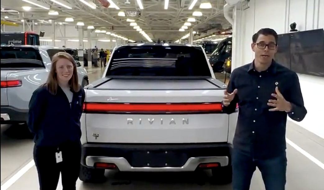 Rivian announces the return of the popular powered tonneau cover