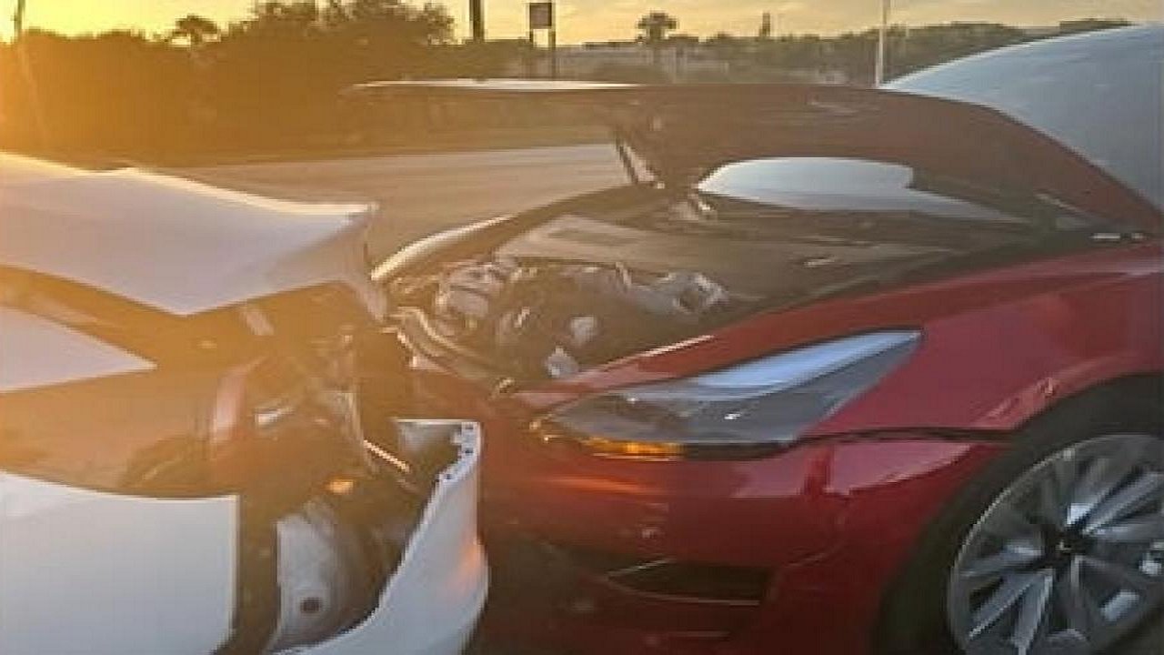 Tesla Crashes Into Another Tesla Due To Road Rage Incident