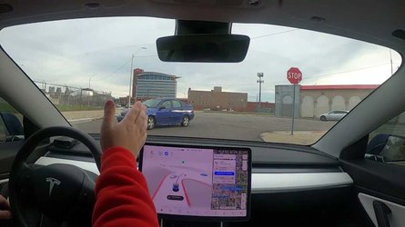 Teslas Full Self-Driving Beta Finally Launched In Europe And Oz
