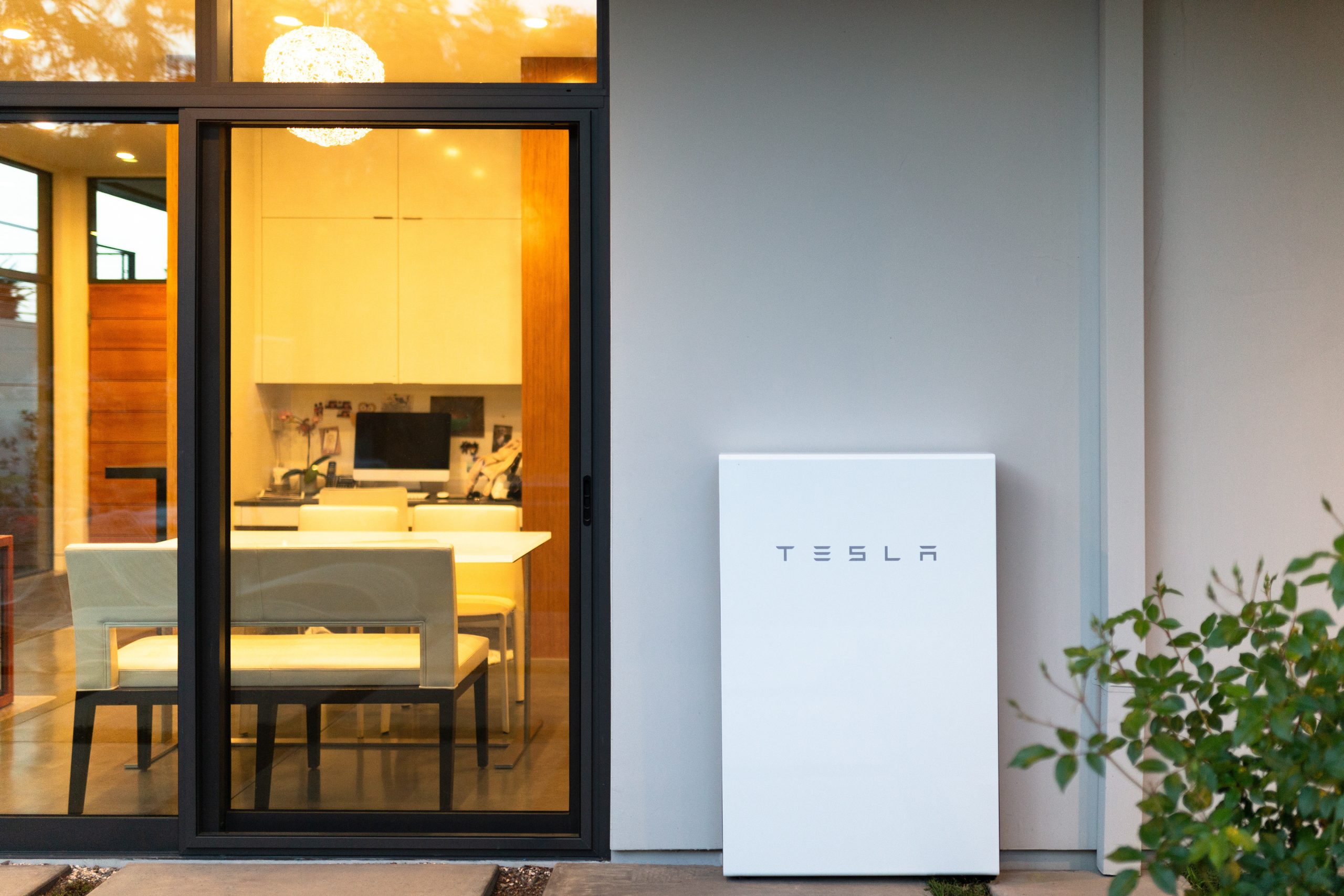 BayWare collaborates with Tesla to offer Powerwall batteries to consumers