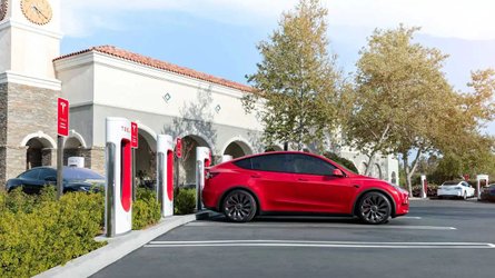 CCS-Compatible Tesla Superchargers To Be Eligible For Public Funds