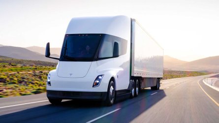 Tesla Semi Volume Production Will Not Start Until Late 2024