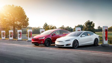 Tesla Supercharging Network Has 2000 Stations In North America
