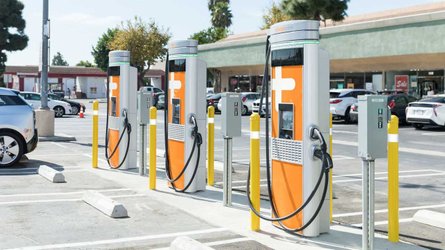 ChargePoint Will Soon Offer NACS DC And AC Charging Solutions