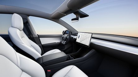 Tesla Brings Full Wiper Controls To Steering Wheel Via Software Update