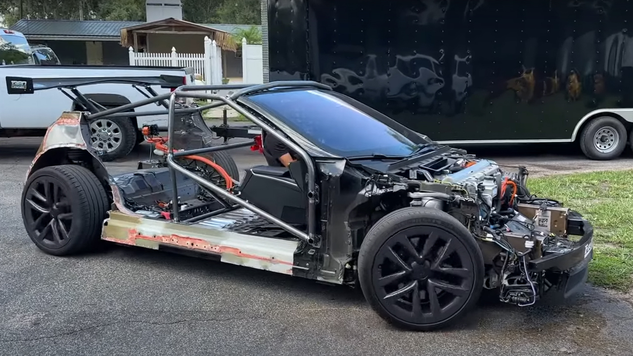 Wrecked Tesla Model S Plaid turned into Cyber Kart