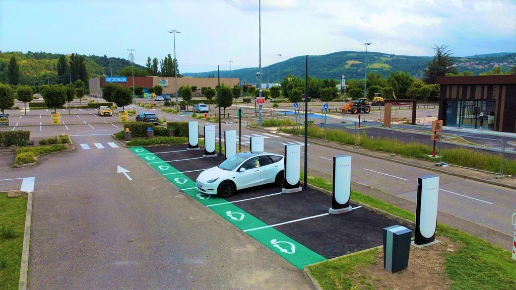 Tesla Opens Third V4 Supercharger Located in France