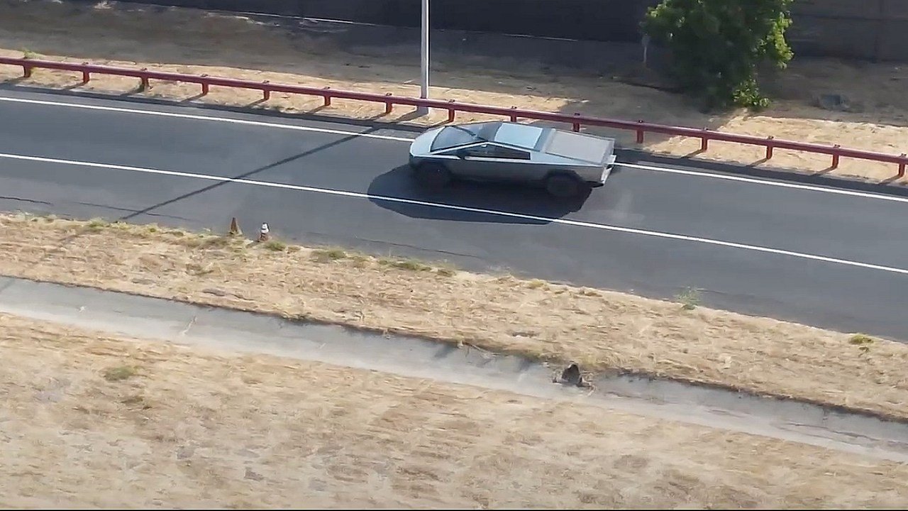 Tesla Cybertruck zips around Fremont Test Track after leaving Giga Texas