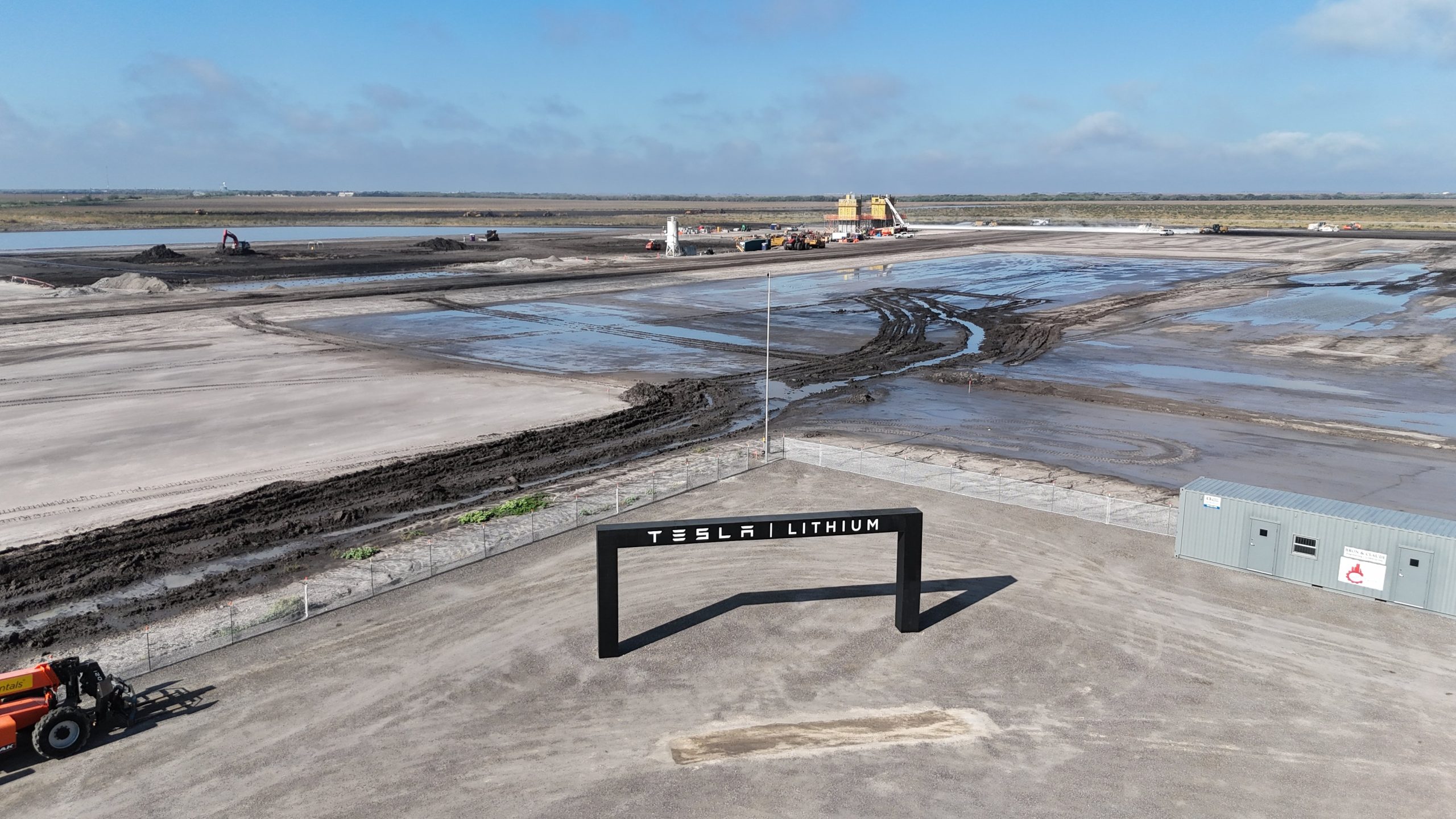 Tesla Lithium Refinery plant near Corpus Christi TX is taking shape