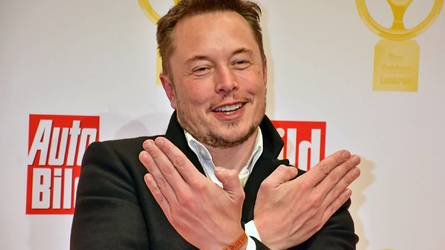 Police Spare Tesla CEO Elon Musk From Fine Over Illegal Livestream While Driving