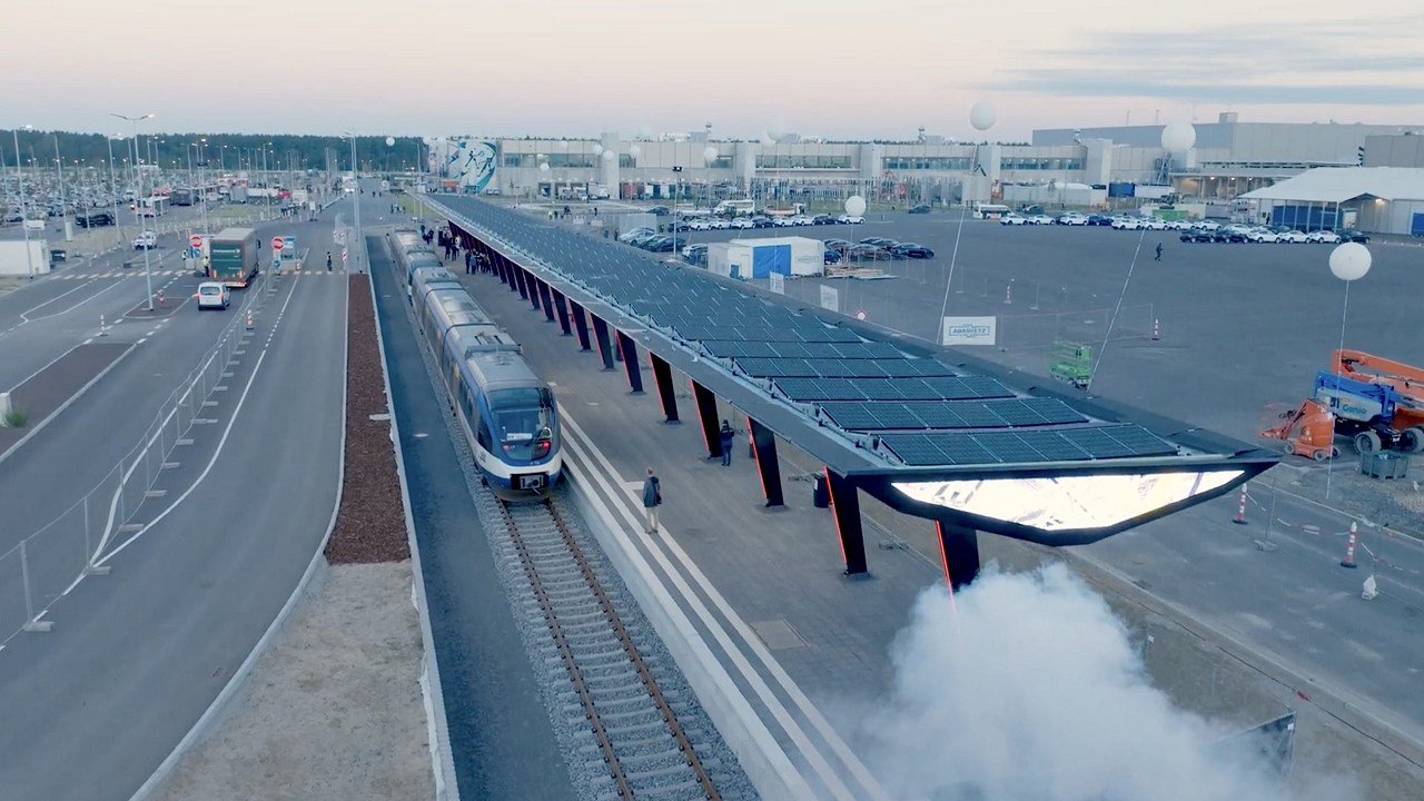 Tesla Giga Berlin promotes its free Giga Train shuttle for its employees
