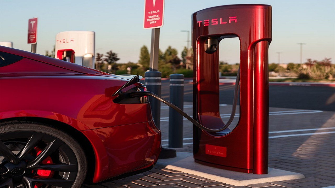 The hunt is on for Tesla’s special 50000th Supercharger stall